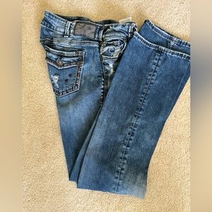 Silver Jeans. Ladies 30/33. Distressed look